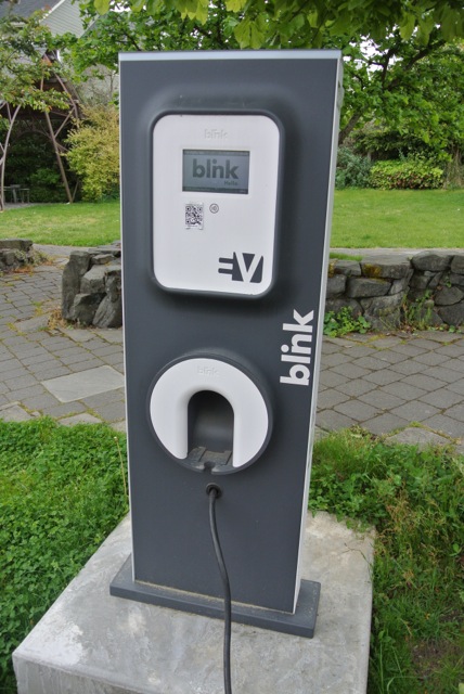 Electric car charger 