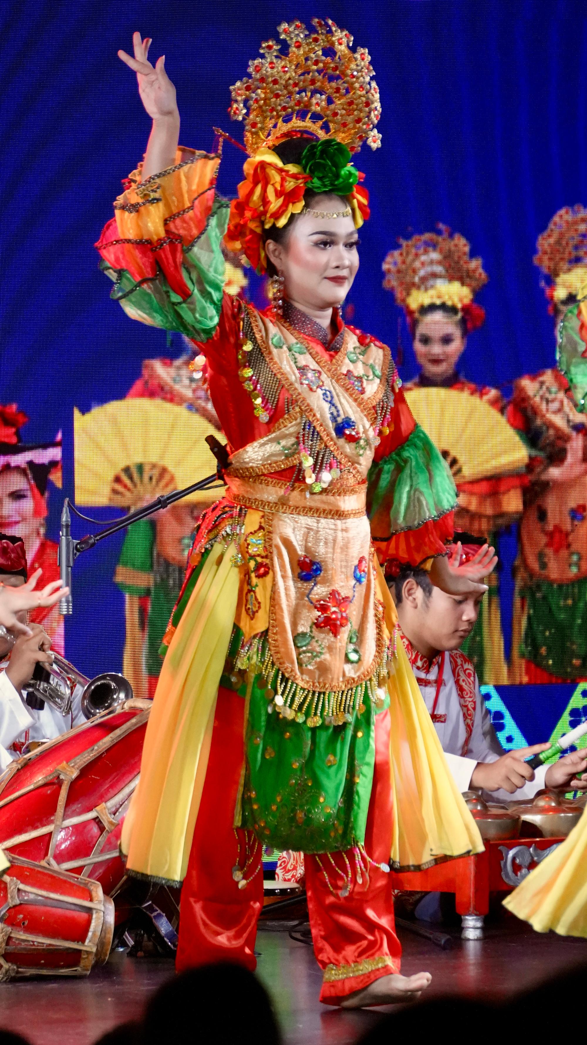 Javanese Dancer